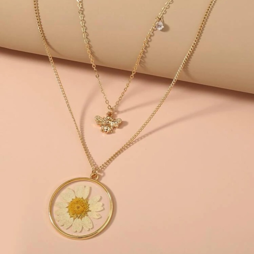 LAYERED BEE AND FLOWER NECKLACE